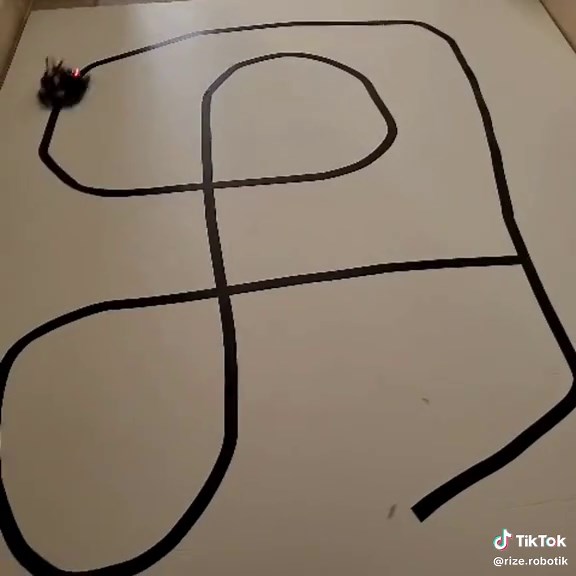 Micromouse && linefollower #micromouse #linefollower #robots #mazerunner #robotics