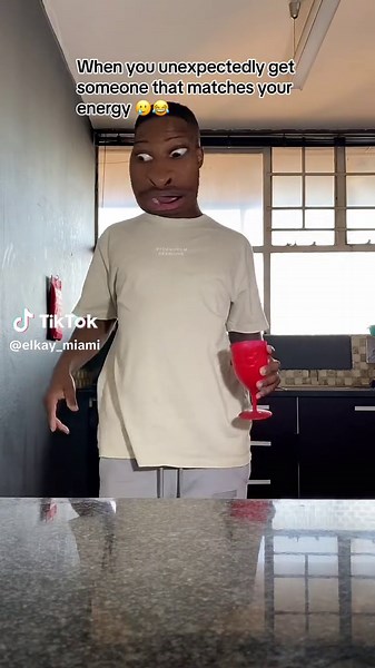 Elkay Miami (@elkay_miami)’s video of another day another dollar