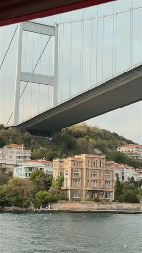 Bosphorus Boat Tour Istanbul 🇹🇷 Bridges & Sea Views#Istanbul #BoatTour #TravelShorts #VisitTurkey