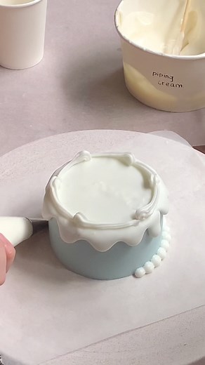 DIY Cake Candle Tutorial: Sparkle Birthday Cake with Candles