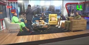 Brother Sammy performs Lasmid and Amerado’s song Grace on Utv United showbiz,full Vedio | Broda Sammy music