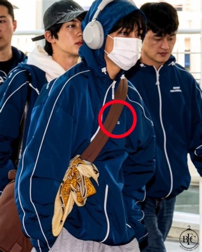 BTS V’s “Keep Swimming” Jacket Brand and price 😱 Airport fashion #bts #btsv #v #taehyung #swim