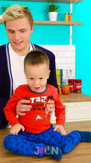 SAND-TASTIC FUN! 🏖️ | DIY Edible Sand Recipe for Kids #shorts