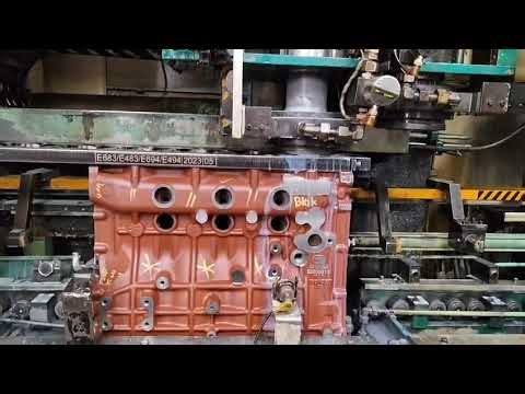Engine cylinder block piston bore honing operation
