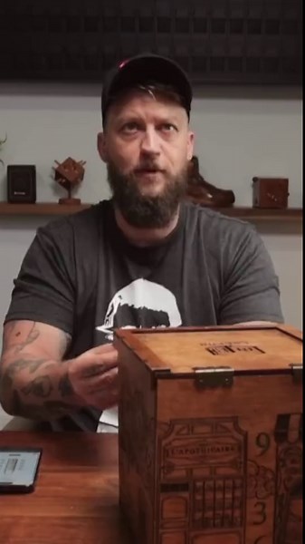 This Puzzle Box Doesn’t Just Open, it Builds!