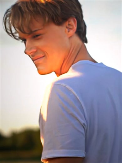 Team CONNIE 4Life: Exploring The Summer I Turned Pretty