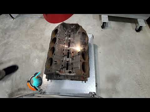 A-LUX 2000W-CW Laser Cleaning Heavy Engine Block | Removing Rust, Grease & Oil
