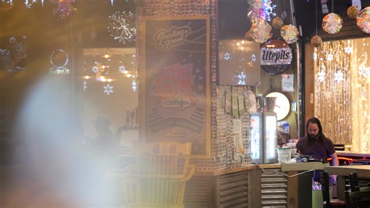 ✨NOW OPEN! The Fair on 4’s Winter Wonderland Jingle Bar at the Mall of America! Holiday fun for the whole family! 🕹️Enjoy rides, games, kid-friendly entertainment, tasty treats, and festive activities for a day of fun. Happening now through mid-January 2026! Find out more: https://www.minnesotaparent.com/minnesota-seasonal-events-for-families | Minnesota Parent