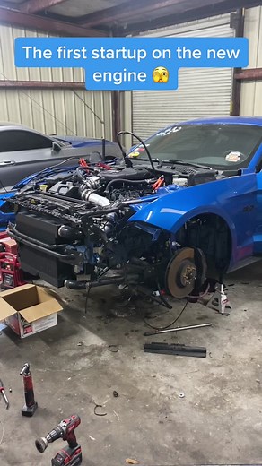 First Startup on New Engine - She's Alive! Mustang V8 Boosted Twinturbo Manual