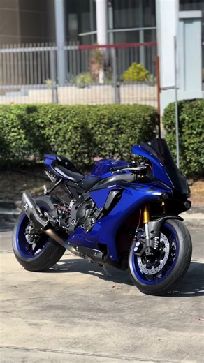 R1 2018 แต่งเยอะ ราคา419,000บาท จบสดลดได้ ดาวน์ 0% มีบริการจัดไฟแนนซ์ทั่วประเทศ ส่งฟรีทั่วประเทศ สายด่วน 0636868279 เบนซ์ ##StreetRace_SuperBike##Super_Benz##บิ๊กไบค์สมุทรปราการ##เปิดการมองเห็น##ออกรถเรื่องง่าย