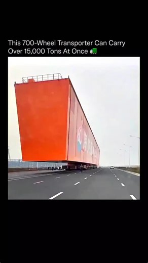 sci || tech || history on Instagram: "The front doesn’t have a driver, because the entire vehicle drives itself. 😳 This massive machine is called a Self-Propelled Modular Transporter (SPMT), a 700-wheel engineering marvel designed to move the heaviest structures on Earth. Each wheel module can rotate 360° independently, controlled by a central hydraulic system that distributes thousands of tons of weight evenly across the surface. Together, these systems allow it to carry up to 15,000 tons, eno