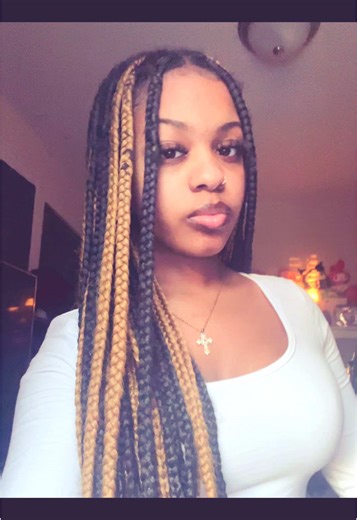 ddlc has my whole hearttt anyways hey chat #ddlc #bored #videogames #fyp #trending #viralvideo #lashes #coryxkenshin