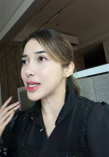 Dilan Janiyar_2 (@dilanjaniyar_2)’s video of mie hitam fuji di indomaret