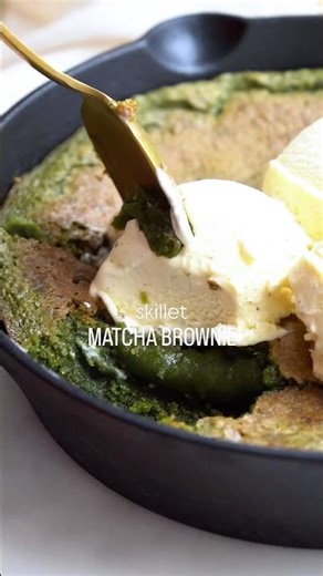 Skillet Matcha Brownie