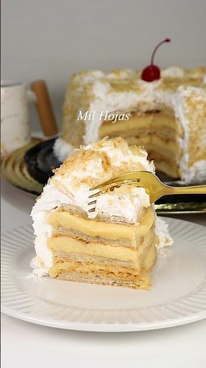 El Pastel de Mil Hojas tiene una historia tan rica como su sabor. 🍰✨