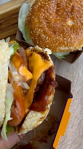Welcome back to the Copy Cat SeriesS1 E12 - King Steers burger 😁Ingredients listed in the screenshot , follow video prompts for instructions 💞💞#smashburgers #steers #foodiesofsa #southafricanfood #foodie #southafricanfood | Cooking with hlodi
