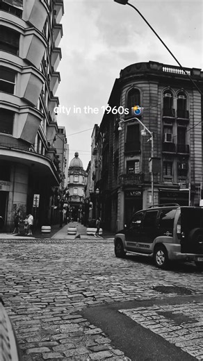 Exploring 1960s City Life Through Photography