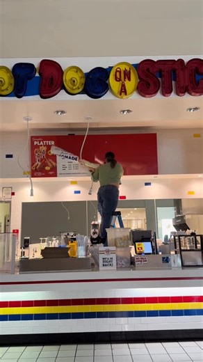 WHATSUPWITHRIVERSIDE ⁉️ on Instagram: "HOT DOG ON A STICK IS GONE 😭😭😭 “I had gone to our manager meeting and was told my store was doing amazing... I got a call 30 mins later that my store was closing SAME DAY... no severance.... no warning... week later ... company filed for chapter 11 bankruptcy ... closed 3 more stores , Moval, West Covina and palm desert all closed yesterday.... Oop scratch that the other stores close this Friday the 6th” 📸: @daniisoutside"