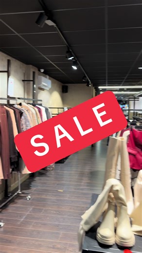 ✨OP VRIJDAG 2 JANUARI START DE MEGA SALE IN STORE!! WIJ ZIJN VRIJDAG GEOPEND VAN 11:00 tot 20:00‼️ #sale #eindhoven #bbjunky
