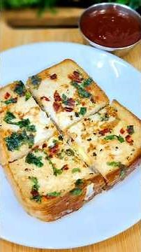 Egg Bread Omelette Recipe 😍 | indian street food | easy breakfast recipe | egg recipes #shorts