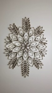 Easy Paper Wall Decor DIY #walldecor #easycraft #diy #reuse #wallhanging #howto #tutorial #stepbystep #crafting | Day with DIY