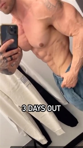 The process of bodybuilding! The body is capable of some amazing things #evolutionofbodybuilding