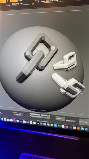 Michael Wong on Instagram: "Learning how to make chains in zbrush learning from tutorial by @abe_leal3d #zbrush"