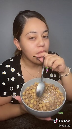Snack #cereal #reesespuffs #milk #recipe #halloween #NissanShowUp #123PandoraME #mukbang #eatingshow @General Mills #bedtime #asmr #sounds #tiktok #f