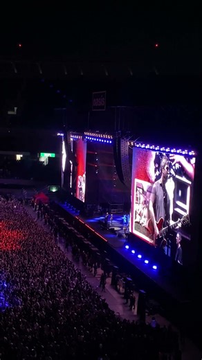 Oasis - Stand by me (Live Argentina)