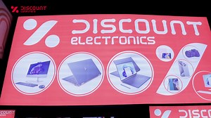 1.9K views · 54 reactions | Ku hel lacag kayar $100 Laptop ku filan shaqadaada xafiis ka oo hadda naga soo dalbo ama soo booqo xarumaheena magaalada Mogadishu Xarumaheena: >bakaaro kasoo horjeedka salaam somali bank >is goyska dabka olow tower Ama naga soo wac: 0619155555 0619166666 0614915555 Ama whats app 61 9155555 | Discount Computer | Facebook