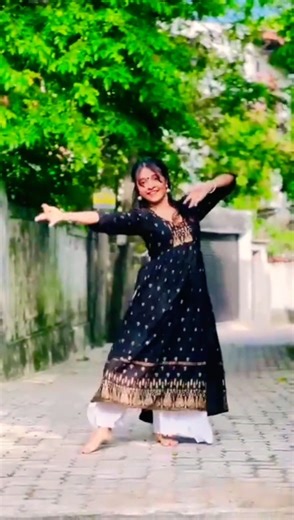 යමු සෙල්ල කතරගම් 🫶✨️👀 #pihu#dance#danchingpihu#dancelife#lovedance#lovemusic#trend#pihudance#shorts