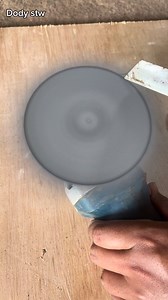 Easy trick to replace hand grinding sandpaper pads✅ #fblifestyle #tipsdantrick #woodworking #fblifestyle #tutorial #CreativeIdeas #diy #fbprofesional | Dody Stw