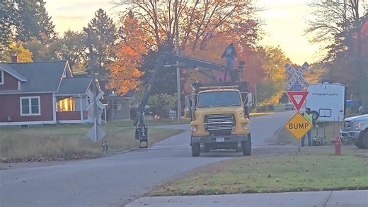 44K views · 719 reactions | The day started with a lot of noise at the RR crossing as the Escanaba & Lake Superior Railroad ripped apart the crossing early Tuesday morning. A little after noon, ELS 400 and 1221 started to move north from Alter Metal after being parked overnight. | Escanaba & Lake Superior Railroad w/ Jason Asselin | Facebook