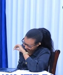 Medhin Gebreslassie ሓቂ በልኪ እሞ ጽምዶ ገይርና እንዶ ን ደብረጽየንን ን ኢሰያስን ንዕለዎም እዚ ወንበር እኮ ጢዕምዎም። | Seltene Girmay