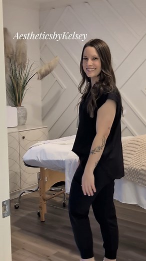 1K views · 32 reactions | Come see your favorite esthetician at The Med Spa Let’s get your skin glowing from the inside out!淪‍♀️ The Med Spa- 815 Lake Air Dr. Waco, Tx themedspawaco #wacoethetician #wacospa #wacotexas #wacofacials #wacodermaplane #wacolashliftandtint #wacohydraglow #wacomicroneedling #wacoiplfacials #wacoco2lazer #wacobackfacial #booknow | AestheticsbyKelsey | Facebook