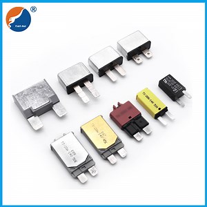 [Hot Item] Plug-in Type Manual Reset Fuse Circuit Breaker 12V 24V Auto Reset Blade Circuit Breaker Car Miniature Circuit Breaker Push to Reset Automotive Circuit Breaker