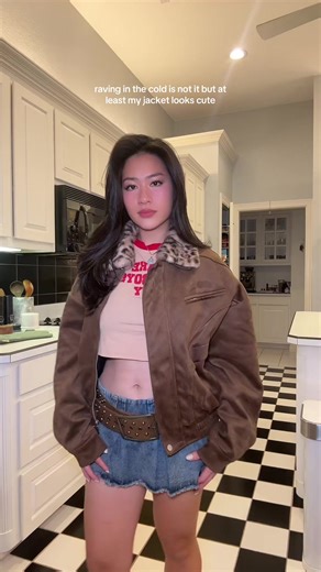 linnie (@linniengoctran)’s videos with nhạc nền - Linh Ka