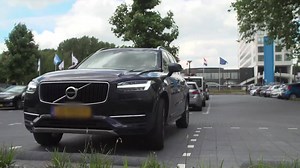63K views · 293 reactions | Wist jij dat auto's met een keyless startsysteem heel eenvoudig te hacken zijn? Voorkom autodiefstal met een paar eenvoudige maatregelen. | asr | Facebook