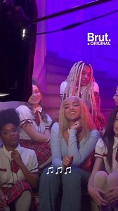 485K views · 1.4K reactions | Avec son titre "Anissa," elle avait battu des records. Brut a suivi la chanteuse Wejdene et son manager Feuneu sur le tournage de son dernier clip "Réfléchir". | Brut | Facebook