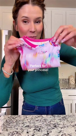 Adorable Princess Print Pajamas for Girls