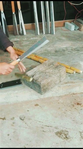 Designing a Trench knife from an old saw Blade#topknifedesigning#heavyknife#topquality#topblade#edc