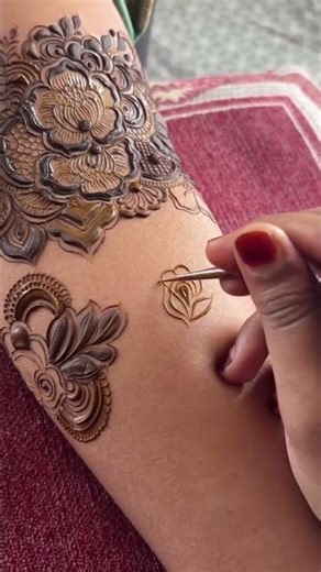 floral tutorial 🌼 #mehndi #henna #shorts