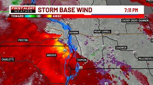 Sabula, IA and Savanna, IL beware. That area of yellow approaching your area is likely a pocket of winds up to 60 MPH! Take shelter! | KWQC TV6 News