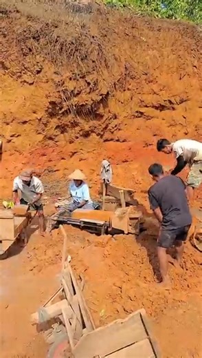 How a Brick Press Machine Works – Step-by-Step Guide! 🧱⚙️ #ConstructionTech #Engineering #IndustrialMachine #fb #viral #trend #reel #MachineWork #HowItWorks #BrickMaking #BrickPress | Ahmad Anaqie