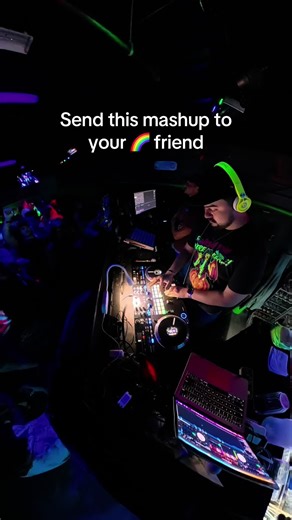 Send this to that one zesty bestie 💅🏼 #fyp #dj #mashup #lgbtq #cupcakke