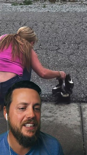 this lady was petting "kittens"?!