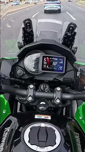 135 HP? 🚀 Kawasaki Versys 1100 2026: More Beastly Than Ever!