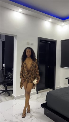 Becca C. | Miami Influencer ✨ on Instagram: "This DRESS…OMG! _______ Comment OUTFIT below to receive a DM with the link to shop this post on my LTK ⬇ https://liketk.it/5Lq1P"