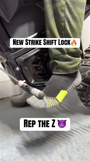 Another new shift lock! #factoryz #strike #surron #shiftlock #wheelie