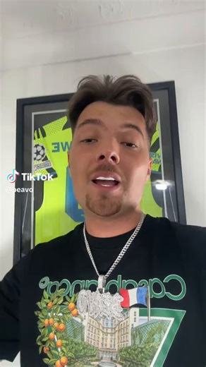 People are like Beavo are the epitome of everything wrong in Modern BritainNever have I seen someone so talentless act so entitled Shitting on people working jobs to feed their families shows how classless this little tosser is